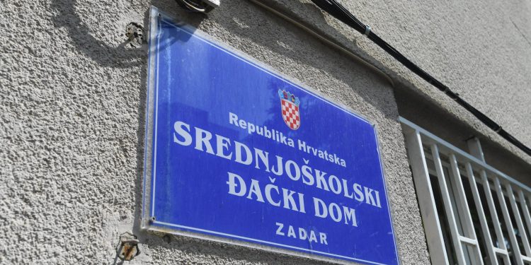 Dio Srednjoškolskog đačkog doma Zadar ide u rekonstrukciju, planiraju sanirati sanitarne čvorove u vrijednosti od preko 145 tisuća eura