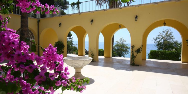 Slobodna Dalmacija – VIDEO Na fešti usred Marjana opet se ‘pucalo’, poslušajte ovu buku! Pitali smo Grad što će poduzeti, ovo su nam rekli…