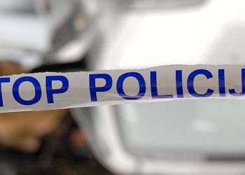 Alkoholizirani 25-godišnjak vrijeđao goste kafića i pokazivao im spolovilo. Odbio se testirati na droge, a bio je i bez dokumenata