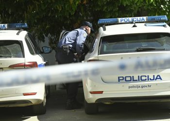 Slobodna Dalmacija – Splitska policija dovršila krim istragu: muškarac koji je napao kolegu u skladištu završio u pritvoru