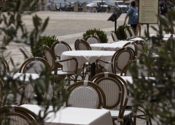 Slobodna Dalmacija – Što se ovo događa u Splitu? Sad bi trebali mlatit pare, a restorani sami sebi skraćuju radno vrijeme! ‘Ne može se…’