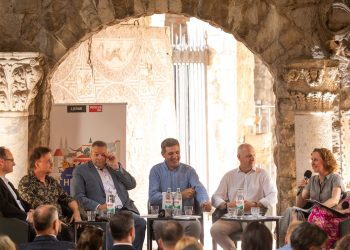 Slobodna Dalmacija – ‘Malena zemlja koja igra iznad svoje kategorije!’: predstavljena knjiga ‘Hrvatska u 30 priča’, stigli ugledni gosti