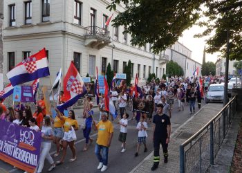 Slobodna Dalmacija – U Imotskom održan četvrti po redu Hod za život pod geslom ‘Glas rođenih za život nerođenih’