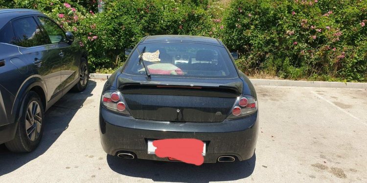 Slobodna Dalmacija – Pogledajte kakva je poruka ispod brisača dočekala ovog ‘junaka’: ‘Idiote! Ne voziš Ferrari…’