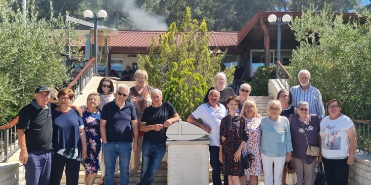 Slobodna Dalmacija – Maturanti bivšeg ZOC-a proslavili zlatnih 50 godina mature: prepričavale su se zgode, a prisjetili su se i profesora…