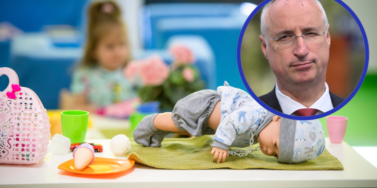 Slobodna Dalmacija – Splitski roditelji na rubu očaja, a u Banovini ih stalno mole da se strpe: Gdje ćemo s djetetom?! A Puljak je obećao…