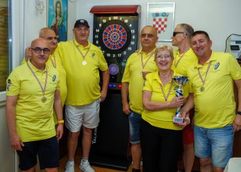 Slobodna Dalmacija – Kakva ludilo ekipa! Splitski pikado klub slijepih ostvario povijesni uspjeh: Čim izvade strelicu, već znaju…