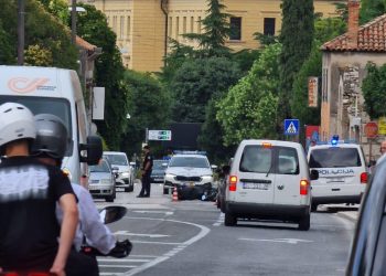 U nesreći u središtu Šibenika teško stradao 69-godišnji biciklist iz SAD-a