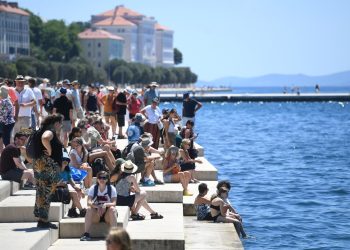 Zadar u velikim problemima zbog blokade proračuna: “Imamo još tri grobnice s petnaest ukopnih mjesta. Ljude ćemo morati pokopavati u zemlju”