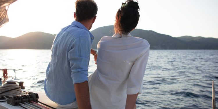 Slobodna Dalmacija – Ovo je jahta koja je izgorjela u Makarskoj, bila je jedna od najluksuznijih. Pogledajte kako je izgledala prije požara