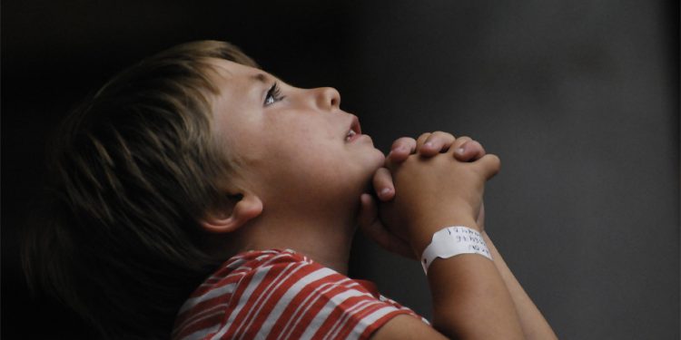 Dječak primio poruku od Isusa: ‘Čini ovo svaku večer i bit ćeš oslobođen’