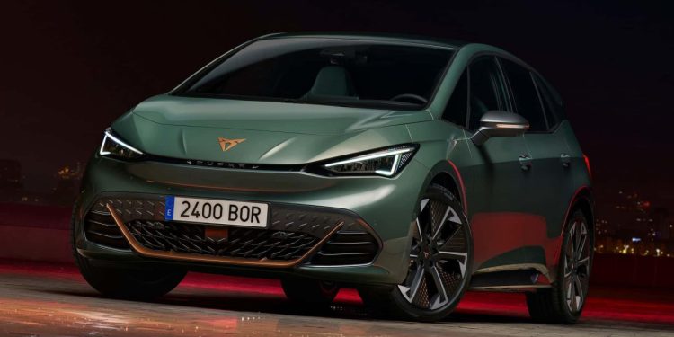 Auto Klub – Električna Cupra Born VZ: Pogledajte novu najsnažniju i najopremljeniju zvjerku sa 326 KS