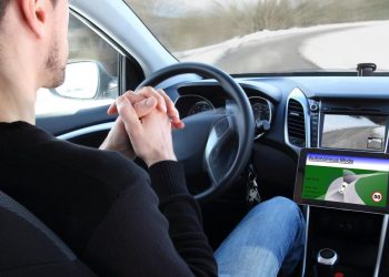 Auto Klub – Istraživanje pokazalo: Ljudi su još uvijek mnogo sigurniji vozači od automatiziranih sustava