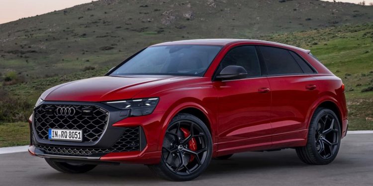 Auto Klub – Novi RS Q8 Performance je najsnažniji benzinski Audi u povijesti i najbrži SUV na Nürburgringu