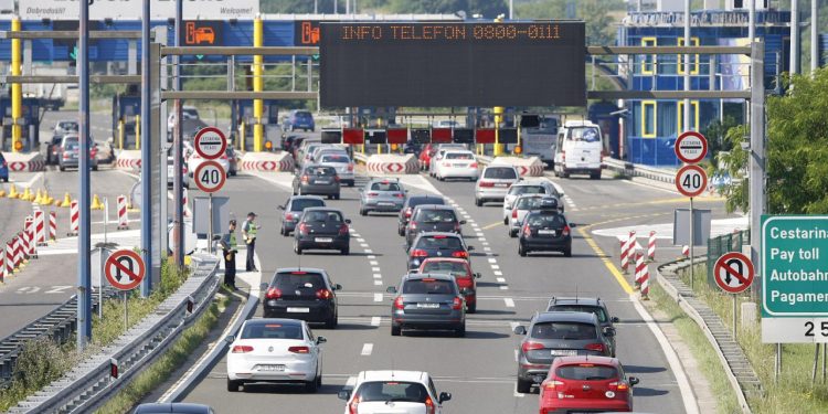 Auto Klub – Od 1. srpnja do 30. rujna Hrvatske autoceste ponovo uvode skuplje cestarine za deset posto