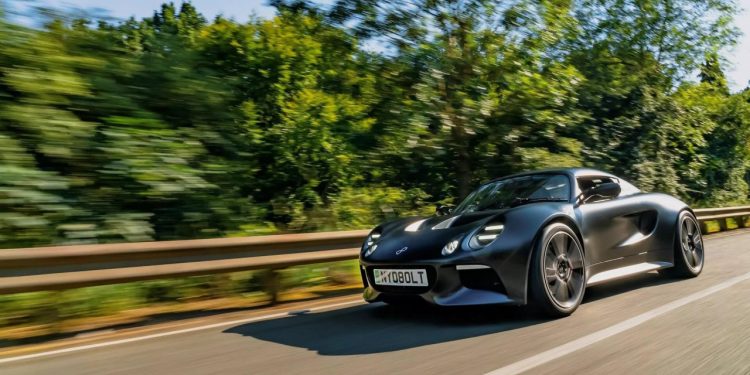 Auto Klub – Ovaj električni auto 80 posto kapaciteta baterije napuni kao na benzinskoj