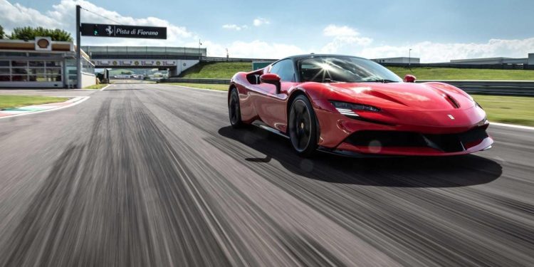 Auto Klub – Prvi električni Ferrari će koštati više od 500.000 eura, već razvijaju i drugi model na struju