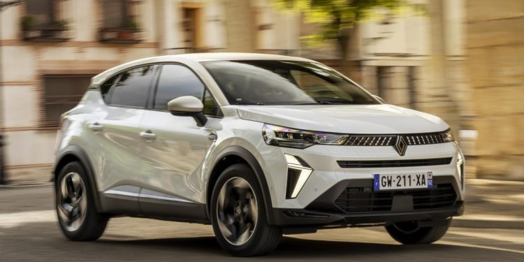 Auto Klub – S licem u stilu Rafalea: Vozili smo osvježeni popularni Renaultov crossover Captur, evo i prvih dojmova