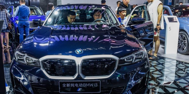 Auto Klub – Tmurni oblaci: Ovo su europski proizvođači auta koji će biti najviše pogođeni trgovinskim ratom s Kinom