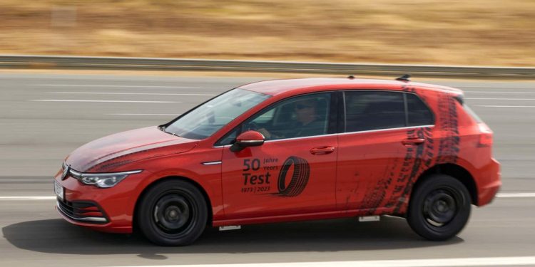 Auto Klub – Veliki ADAC-ov test 16 cjelogodišnjih guma u dimenziji 205/55 R16: Prvi put je jedna vrlo preporučljiva