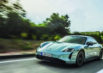 Auto Klub – Vozili smo Porsche Taycan na Malom Lošinju: Zvijer na struju iz Zuffenhausena sad je još opakija