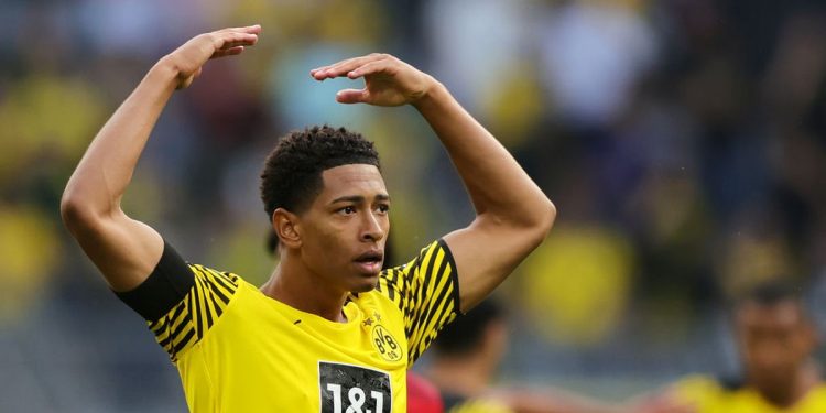 Bellingham kaže: “U Dortmundu sam se sa 17 godina osjećao kao vođa”