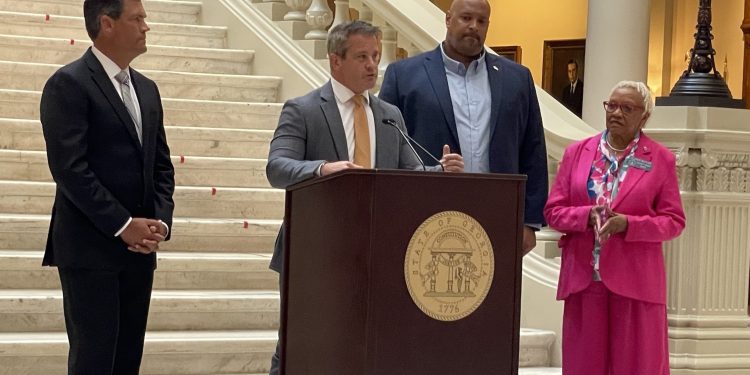 Biden otkrio potporu GOP-a, Trump se obratio povijesno biračkom bloku Dem: ‘Protiv zrna’