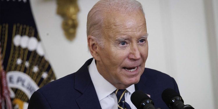 Biden tvrdi da je njegova izvedba u debati osvojila ‘više neodlučnih glasača od Trumpa’ na prikupljanju sredstava u NJ