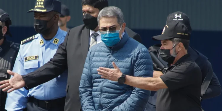 Bivši predsjednik Hondurasa Juan Orlando Hernández osuđen je na 45 godina zatvora