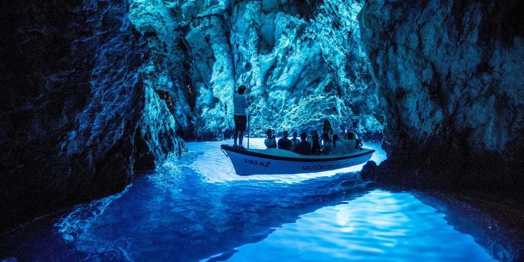 Bivši vojni tunel postao je dom jedinstvene izložbe: Prirodne ljepote ‘u zemlji i pod morem’