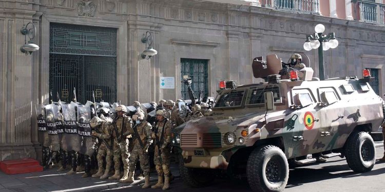 Bolivijska vojska pokušava smijeniti predsjednika s vlasti