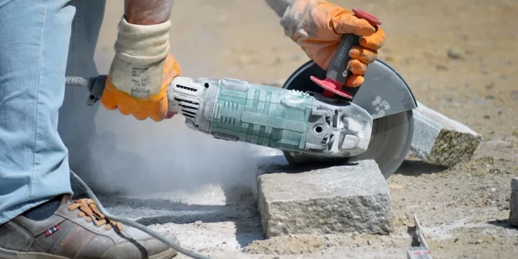 Broj zaposlenih u svibnju 2024. porastao za 1,8% u odnosu na isti mjesec prethodne godine