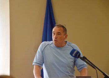 Burna sjednica u Kaštelima. Nezavisni Željan Jurlin: “Nisam nazvao sve članove HDZ-a zločinačkom niti kriminalnom organizacijom”