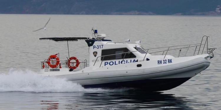 DIVLJI I BAHATI Nijemci, Austrijanci, Česi, Slovenci i Mađari divljački glisirali uz obalu u akvatoriju Raba!