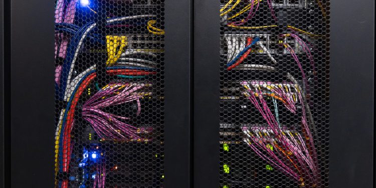 Digital Realty predstavlja naprednu podršku za implementaciju visoke gustoće za izravno hlađenje čipova tekućinom