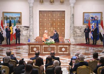 EU potpisala s Egiptom sporazum od milijardu eura za kontrolu migracija