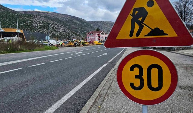 FOTO/VIDEO Evo kako teku radovi na semaforu za najproblematičnije raskrižje u Mostaru