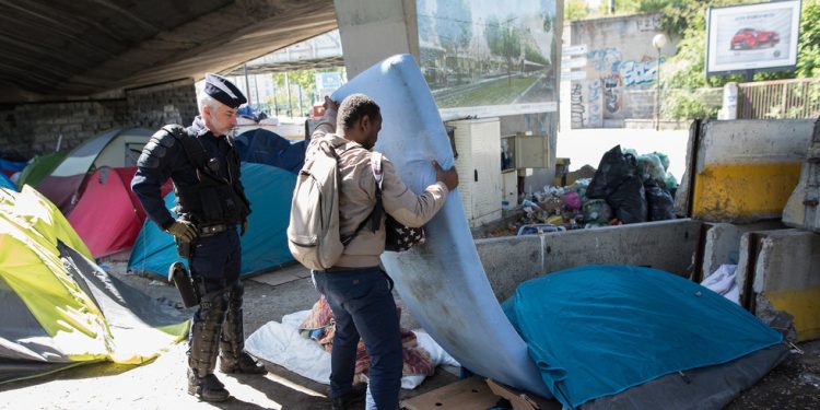 Francuske vlasti optužene za ‘društveno čišćenje’ prije Olimpijskih igara — RT World News