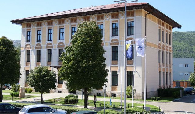 GRAĐANI MOSTARA NEGODUJU Zabranjeno im da budu na sjednici koja se tiče Prostornog plana