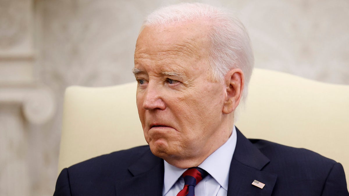 Biden u Ovalnom uredu