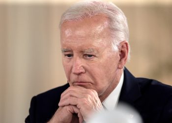 KATASTROFA Pljušte reakcije nakon predsjedničke debate: Bidenov nesiguran nastup uznemirio demokrate | NACIONAL.HR