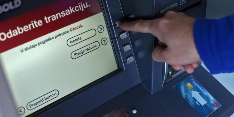 HUB savjetuje građanima da ne čekaju zadnji trenutak, većina banaka ukida prešutna prekoračenja