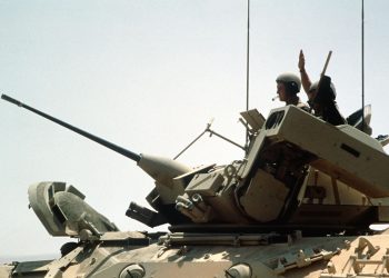 Impresivan pogodak: Topom iz Bradleya skinuo mali ruski dron