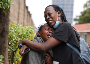 Kenijski predsjednik odustaje od povećanja poreza nakon smrtonosnih prosvjeda koji su potresli zemlju