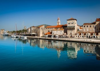 Klapa Trogir otvara 54. Trogirsko kulturno ljeto