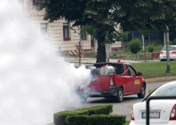 Komarci divljaju, a tretmani zbog kiše tek u petak