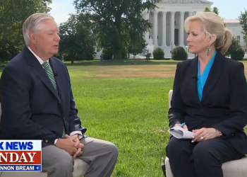 Lindsey Graham kaže da je Bidenu bolje ‘moliti’ za predsjednički imunitet u vezi s graničnom politikom