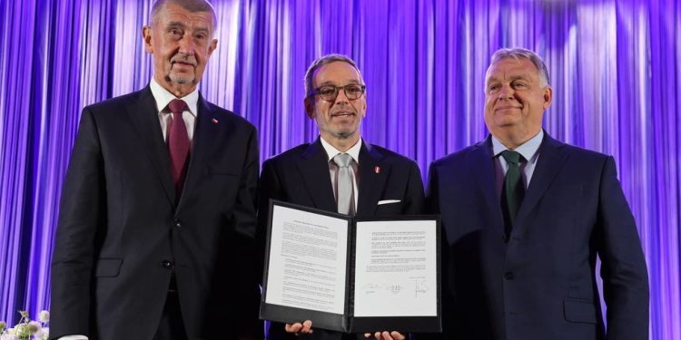 Mađarski premijer Orban najavljuje novi savez s Europskim parlamentom — RT World News