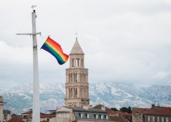 NAJAVA 13. POVORKE PONOSA Danas će se na Matejušci vijoriti zastava duginih boja