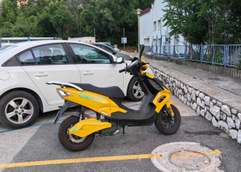 Napadnut dostavljač u Kostreni